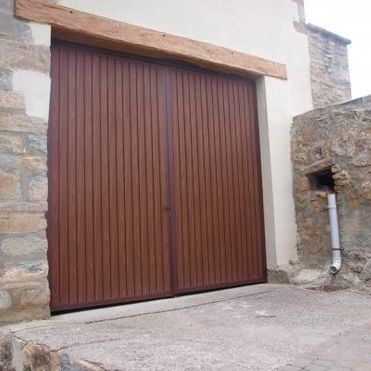 Carpintería Metálica y Cerrajería Ugarte puerta metálica